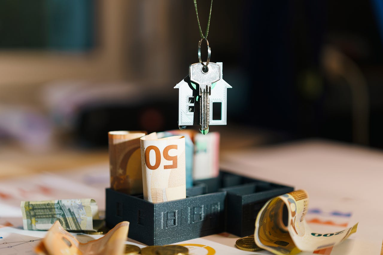Building Strong Banking Relationships and Investment Strategies
