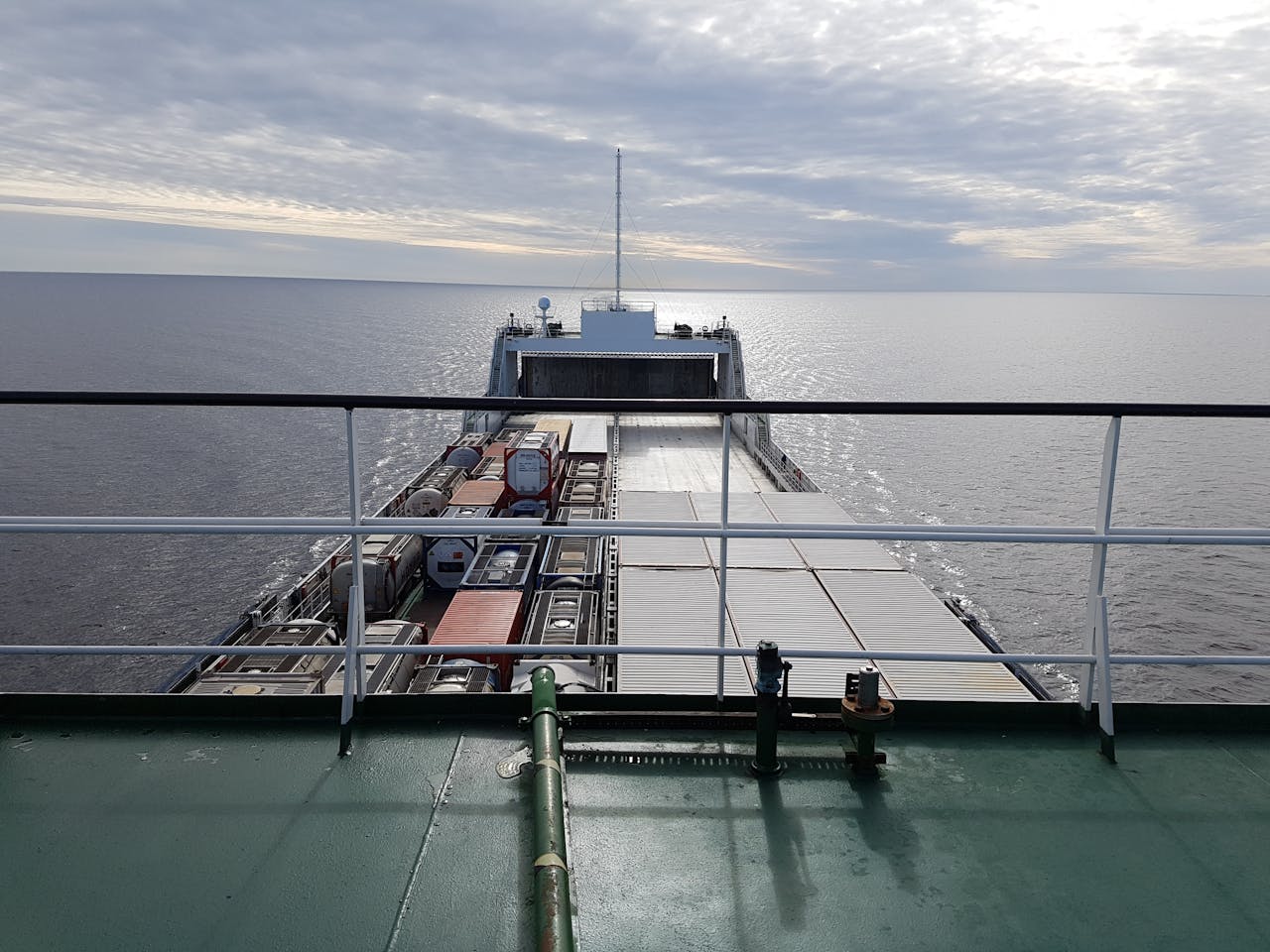 Ship Logistics Impact Global Trade Efficiency