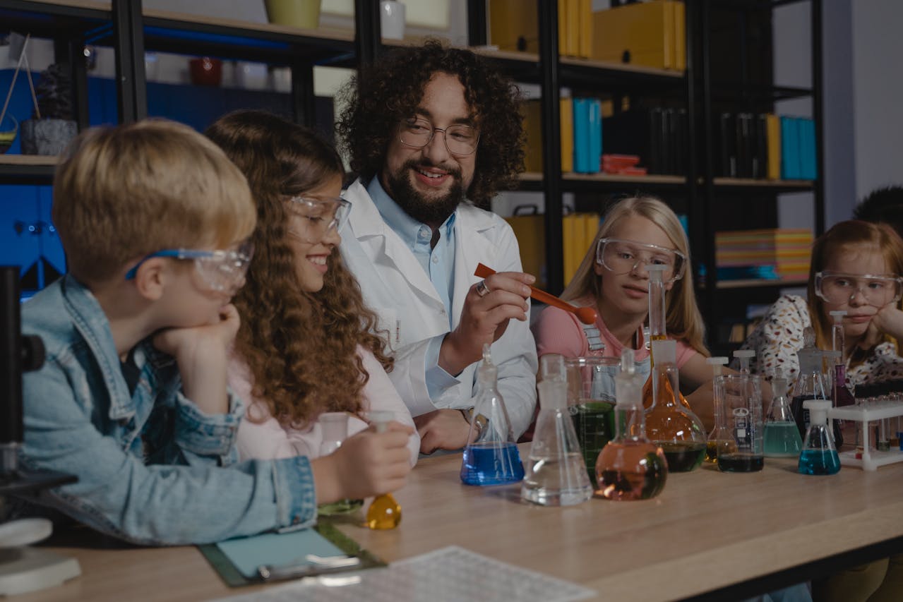 The Interplay Between Neuroplasticity and the Zone of Proximal Development
